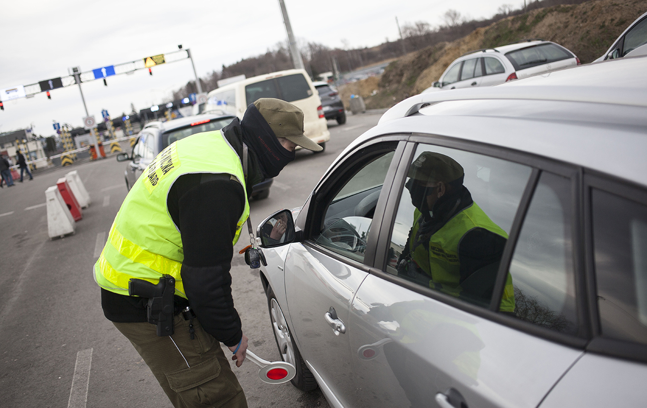Чи повертатимуть в Україну військовозобовязаних з-за кордону: що кажуть юристи про новації Кабміну